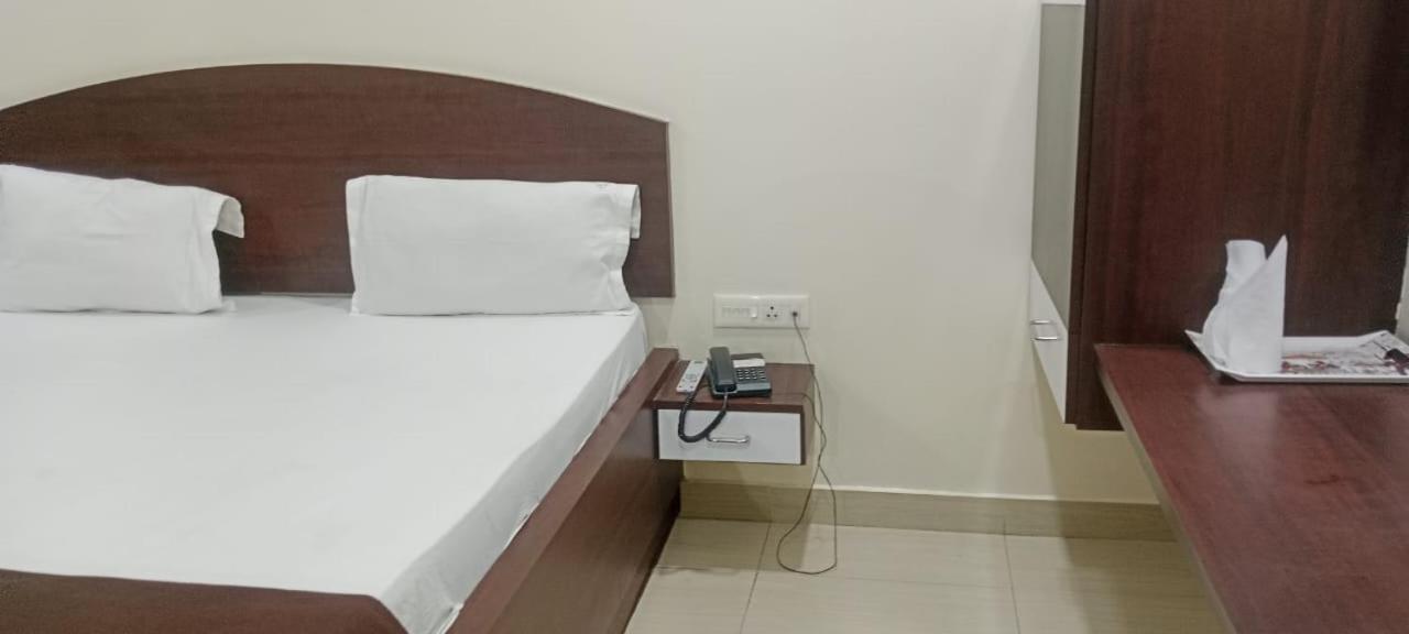 Hotel Annapurna Guntūr Εξωτερικό φωτογραφία